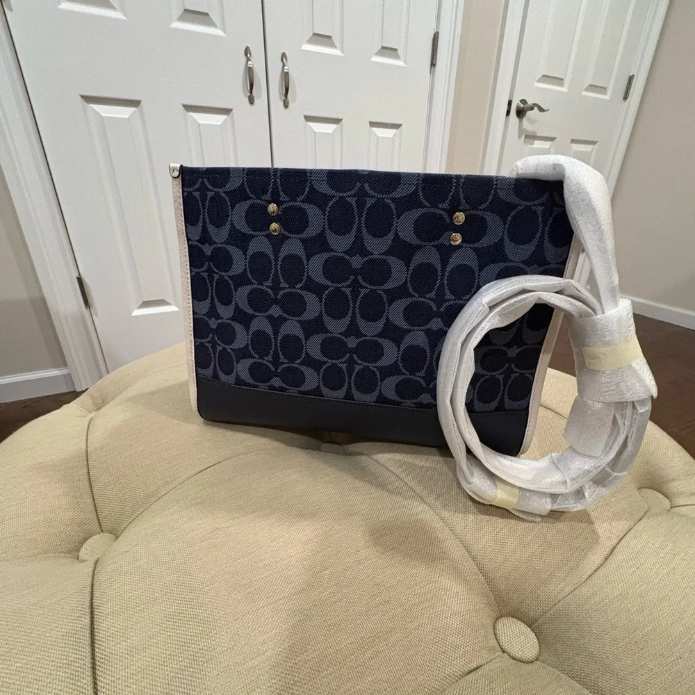 Coach Navy and Cream Tote Bag - Picture 3 of 8
